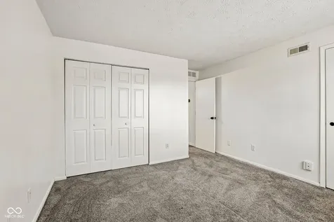 4341 Village Parkway Circle W Indianapolis IN 46254