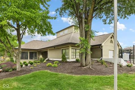 4341 Village Parkway Circle W Indianapolis IN 46254