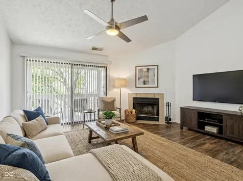 4341 Village Parkway Circle W Indianapolis IN 46254