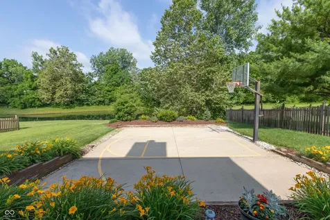 2426 Manita Drive Indianapolis IN 46234