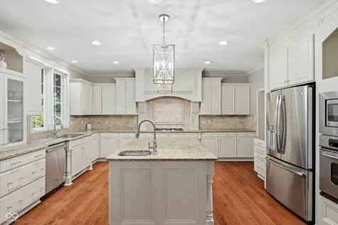 14232 Kingdom Court Fishers IN 46040