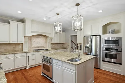 14232 Kingdom Court Fishers IN 46040