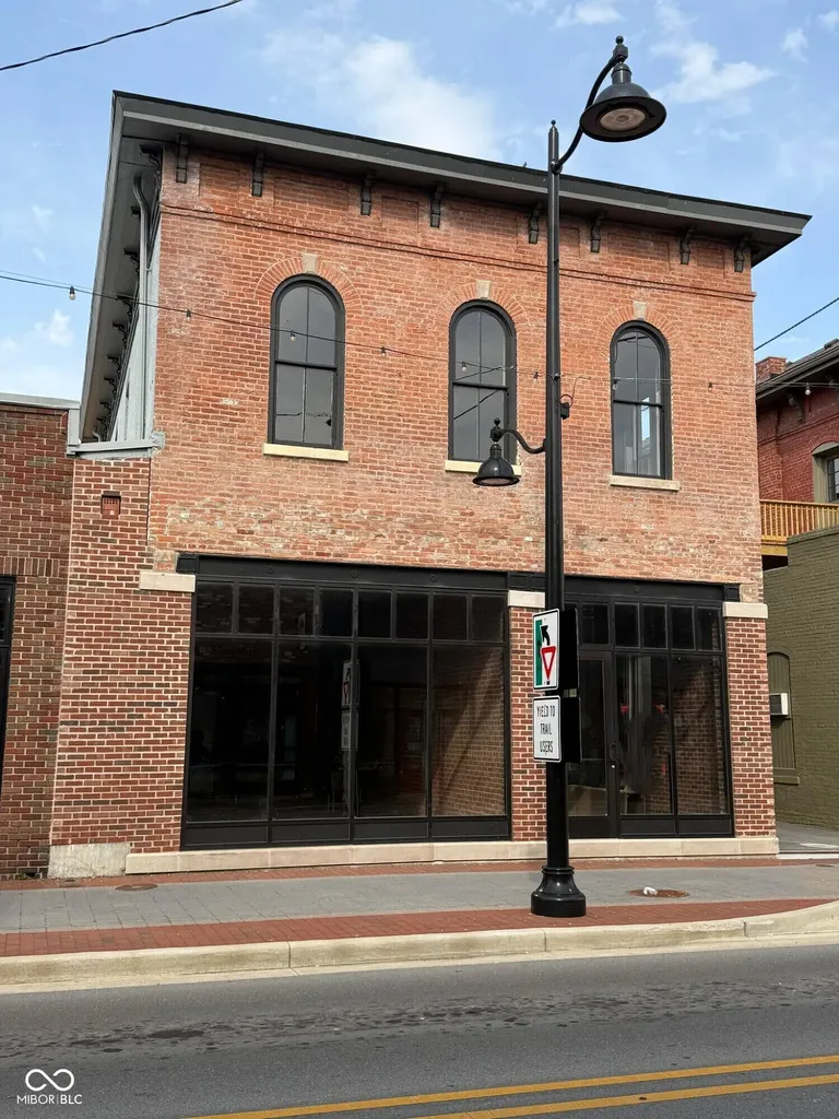 170 S Madison Street Greenwood IN 46142
