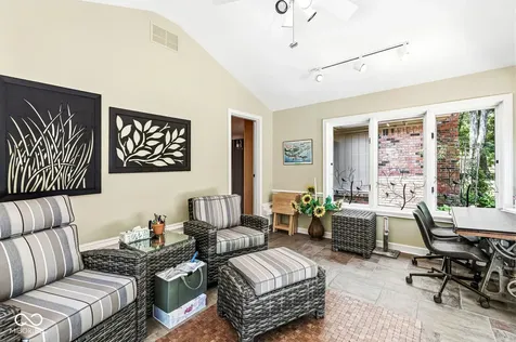 112 Pinehurst Avenue Fishers IN 46037
