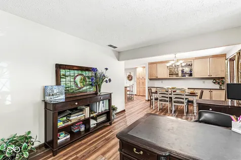 112 Pinehurst Avenue Fishers IN 46037