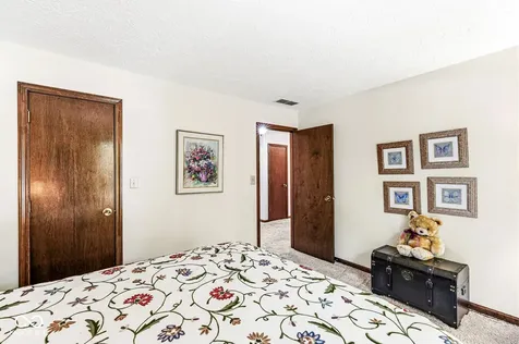 112 Pinehurst Avenue Fishers IN 46037
