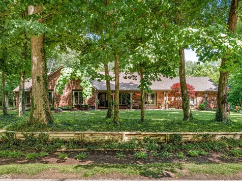 112 Pinehurst Avenue Fishers IN 46037