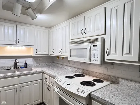 8141 Valley Estates Drive Indianapolis IN 46227