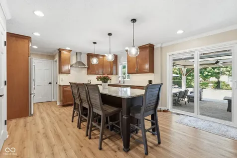 8404 Eastbay Drive Indianapolis IN 46236