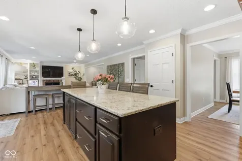 8404 Eastbay Drive Indianapolis IN 46236