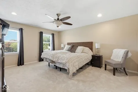8404 Eastbay Drive Indianapolis IN 46236