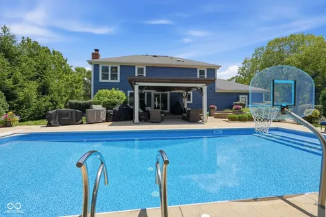 8404 Eastbay Drive Indianapolis IN 46236