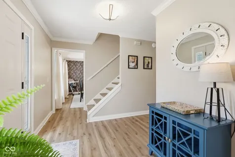 8404 Eastbay Drive Indianapolis IN 46236