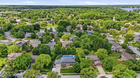 8404 Eastbay Drive Indianapolis IN 46236