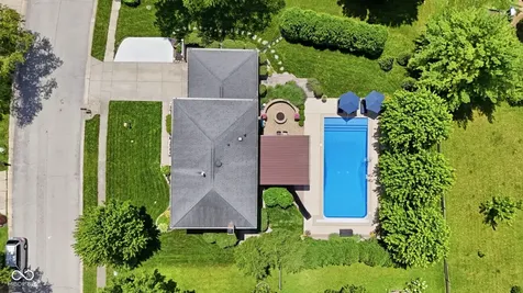 8404 Eastbay Drive Indianapolis IN 46236