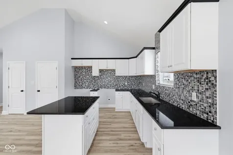 2402 E Brookside Avenue Indianapolis IN 46218