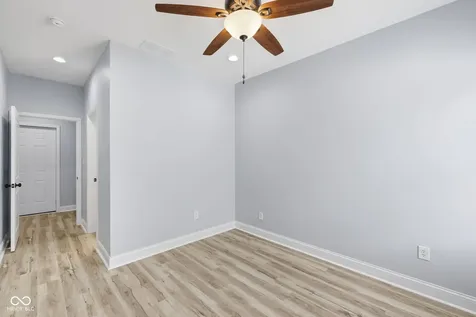 2402 E Brookside Avenue Indianapolis IN 46218