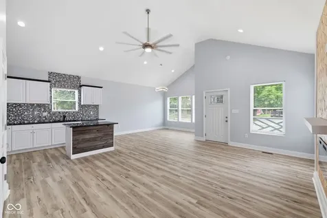 2402 E Brookside Avenue Indianapolis IN 46218