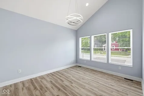 2402 E Brookside Avenue Indianapolis IN 46218