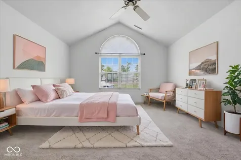 2392 Steeple Chase Shelbyville IN 46176