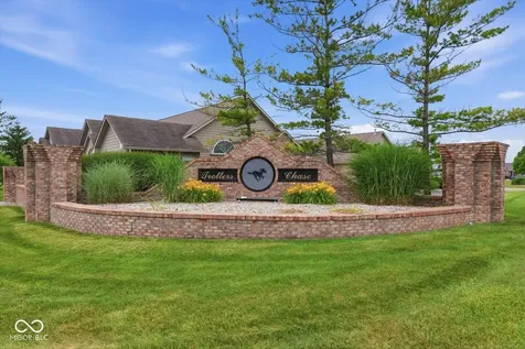2392 Steeple Chase Shelbyville IN 46176