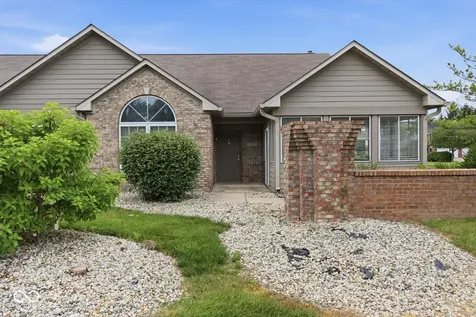2392 Steeple Chase Shelbyville IN 46176