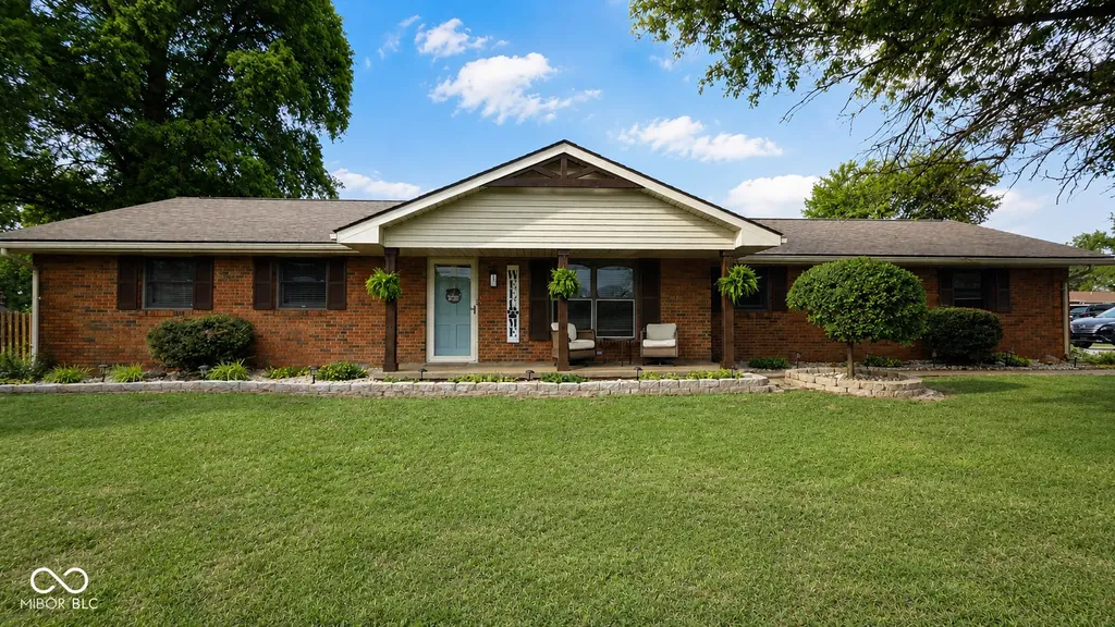 8094 E Crescent Drive Seymour IN 47274