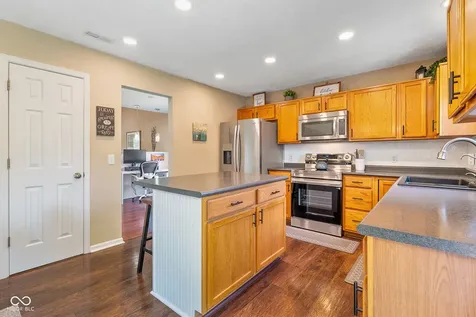 661 Country Walk Drive Brownsburg IN 46112