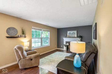 661 Country Walk Drive Brownsburg IN 46112