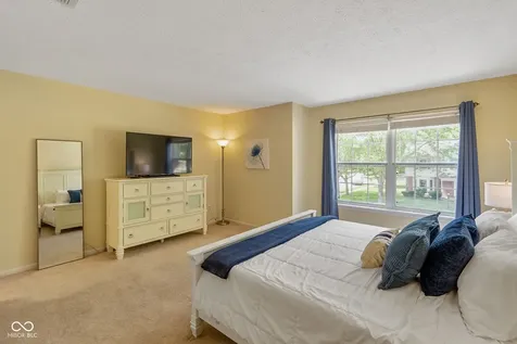 661 Country Walk Drive Brownsburg IN 46112