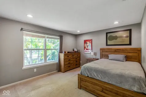 661 Country Walk Drive Brownsburg IN 46112