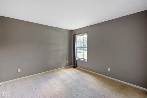 661 Country Walk Drive Brownsburg IN 46112
