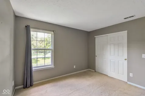 661 Country Walk Drive Brownsburg IN 46112