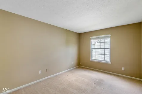 661 Country Walk Drive Brownsburg IN 46112