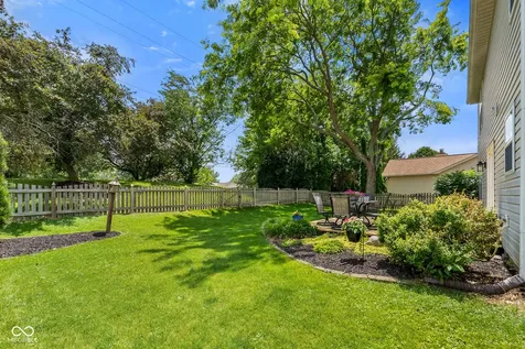 661 Country Walk Drive Brownsburg IN 46112