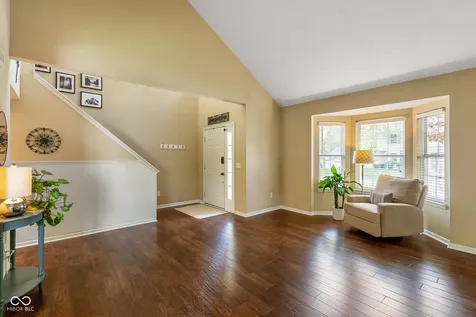661 Country Walk Drive Brownsburg IN 46112