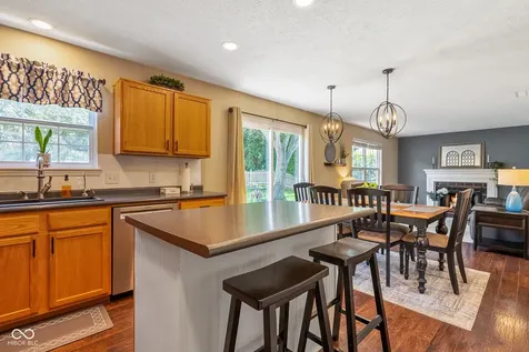 661 Country Walk Drive Brownsburg IN 46112