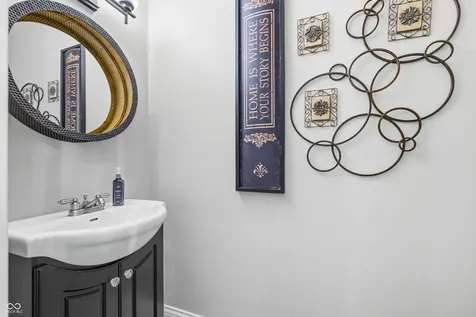 6426 Harrison Ridge Boulevard Indianapolis IN 46236