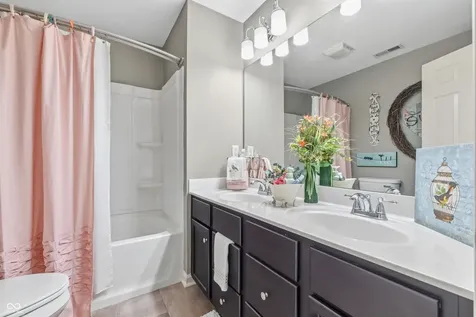 6426 Harrison Ridge Boulevard Indianapolis IN 46236