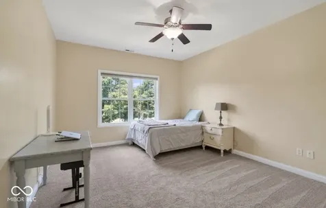 6691 Beekman Place Zionsville IN 46077