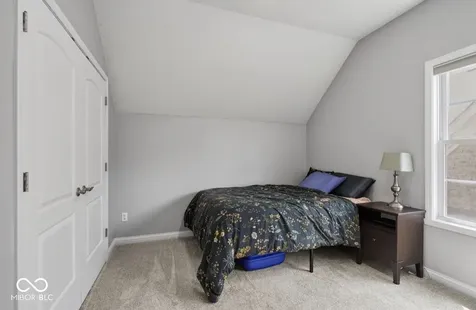 6691 Beekman Place Zionsville IN 46077