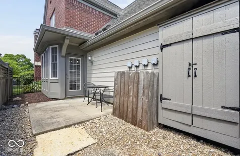6691 Beekman Place Zionsville IN 46077