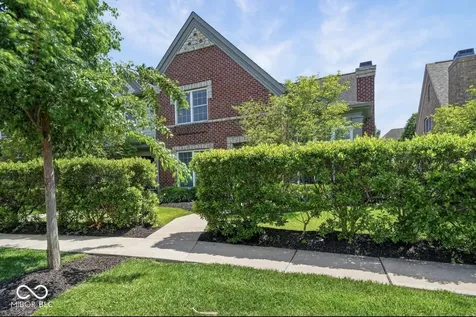 6691 Beekman Place Zionsville IN 46077