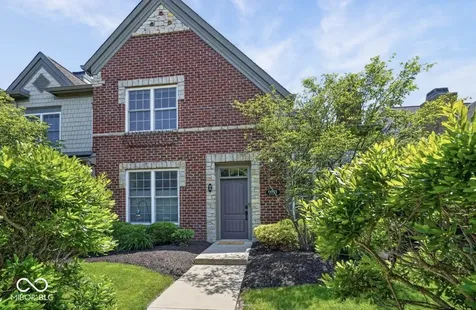 6691 Beekman Place Zionsville IN 46077
