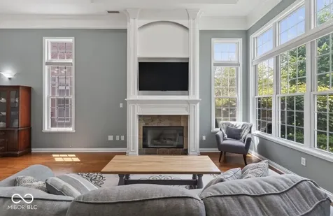 6691 Beekman Place Zionsville IN 46077