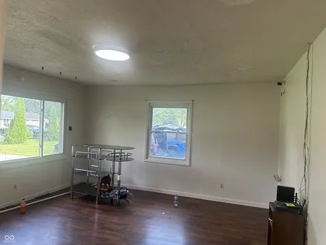 8022 Meadow Lane Indianapolis IN 46227