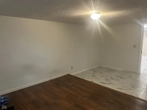8022 Meadow Lane Indianapolis IN 46227