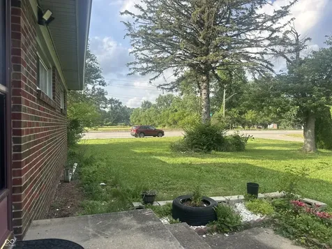 8022 Meadow Lane Indianapolis IN 46227