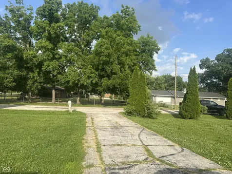 8022 Meadow Lane Indianapolis IN 46227