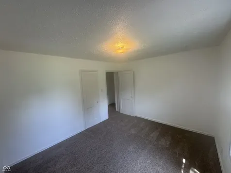 2524 Schofield Indianapolis IN 46218